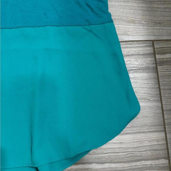 Premise Blue Green Short Sleeve V Neck Panel Top- Size Medium - Picture 4 of 5